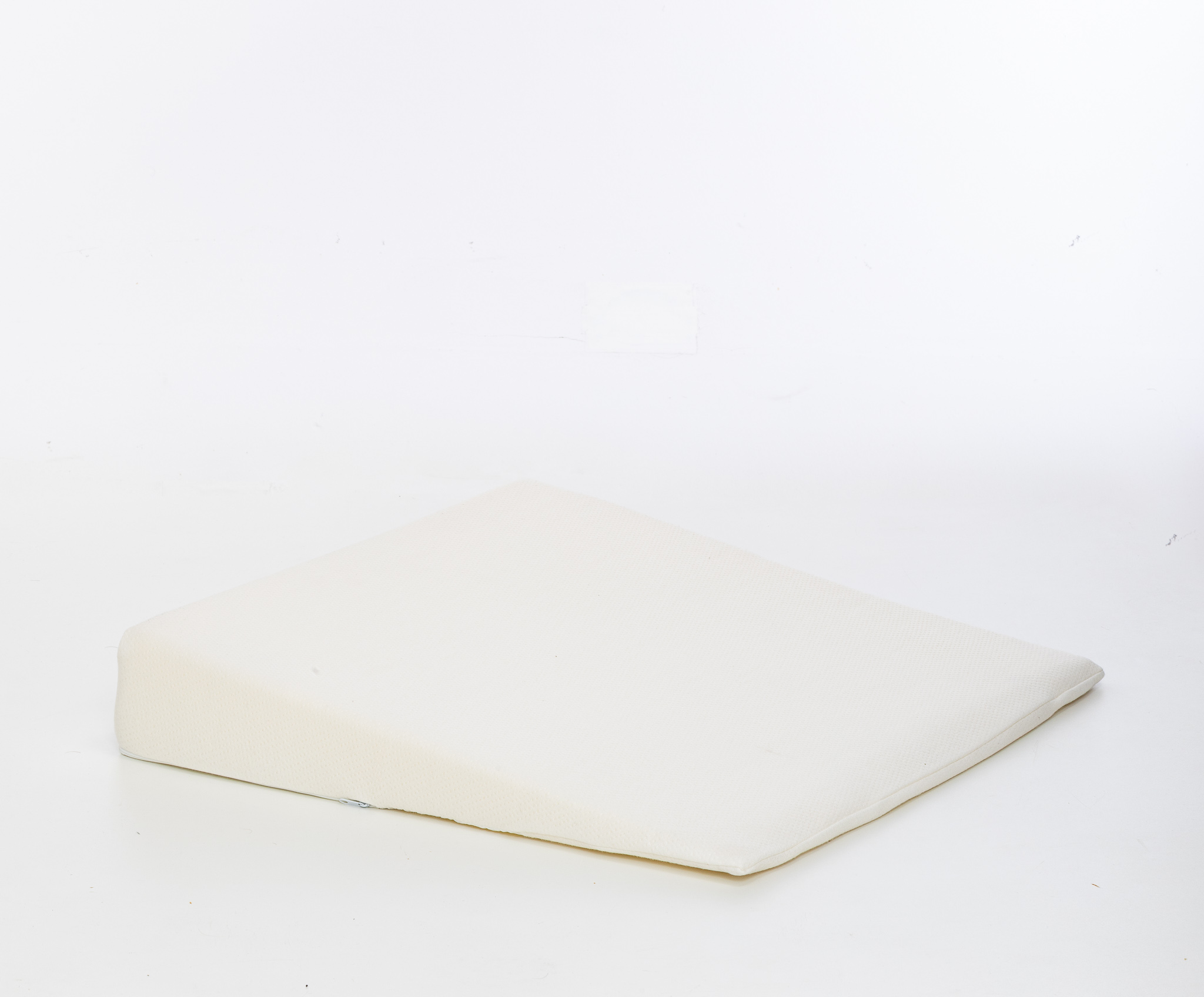 antar-at03027-refluxkissen-orthop-disches-keilkissen-58-x-60-x-26-cm image 6